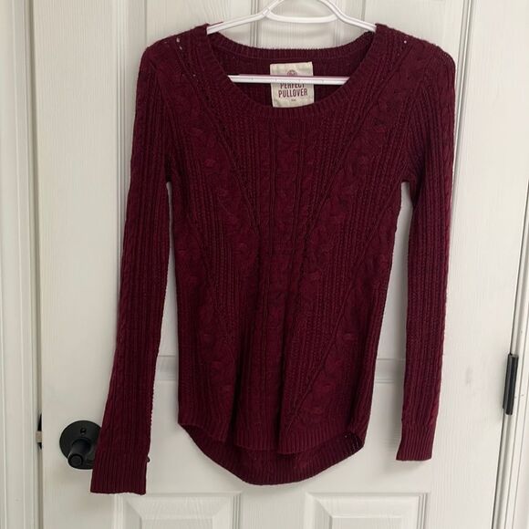 SO Sonoma Maroon Perfect Pullover Fitted Crew Neck Sweater Size XS - Picture 1 of 5